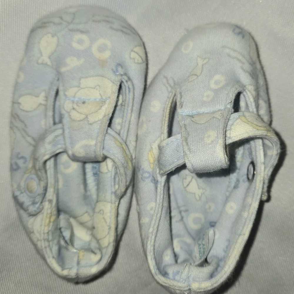 Vintage Blue Baby Booties Crib Shoes T Strap Snap Closure Soft Bottom 3-6